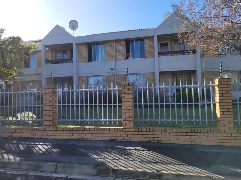 2 Bedroom Property for Sale in Churchill Estate Western Cape